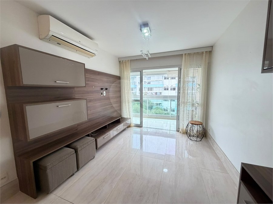 Apartamento à venda com 3 quartos, sendo 1 suíte,  em Tijuca, Rio de Janeiro, RJ