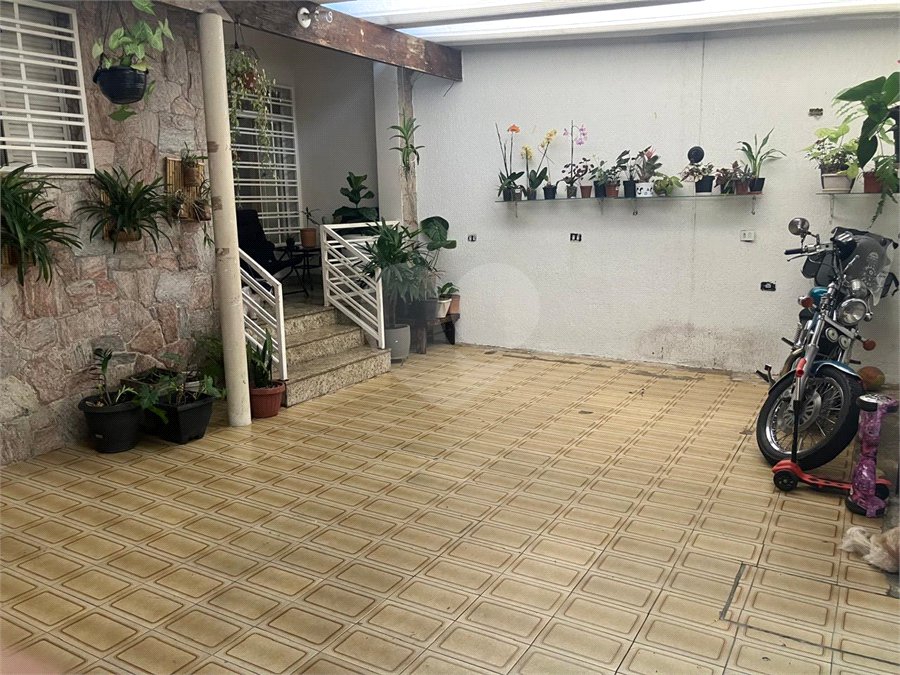 Casa Térrea à venda com 3 quartos em Vila Nivi, São Paulo, SP