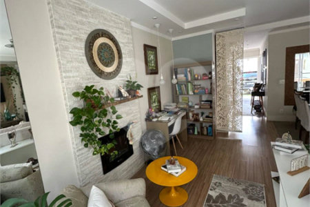 Casa à venda com 4 quartos, sendo 3 suítes,  no condomínio Villa das Flores, Mogi das Cruzes - SP