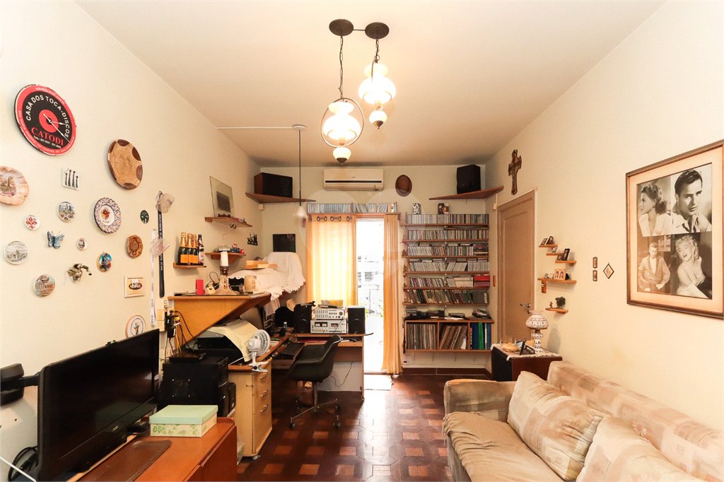 Sobrado à venda com 3 quartos em Chácara Santo Antônio, São Paulo, SP
