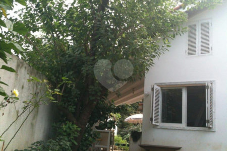 Casa à venda com 2 quartos, sendo 1 suíte,  em Jardim Peri Peri, São Paulo, SP