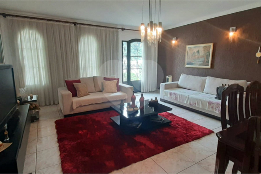 Casa à venda com 3 quartos, sendo 1 suíte, em Jaçanã, São Paulo, SP