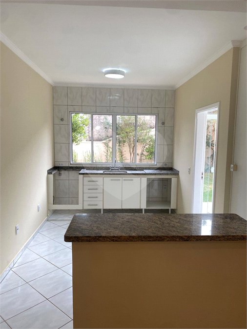 Casa para alugar com 3 quartos, sendo 1 suíte, no condomínio Reserva da Mata, Vinhedo - SP