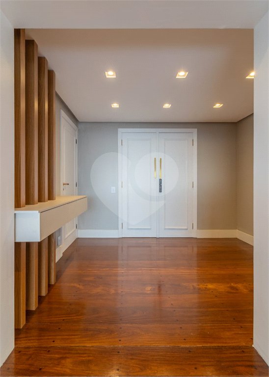 Apartamento à venda com 4 suítes em Vila Sofia, São Paulo, SP