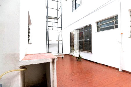 Casa à venda com 4 quartos, sendo 2 suítes, em Indianópolis, São Paulo, SP