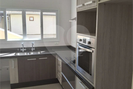 Casa à venda com 3 suítes no condomínio Portal do Jequitibá, Valinhos - SP