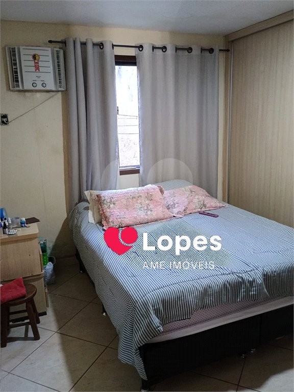 Casa à venda com 2 quartos, sendo 1 suíte, no condomínio Residencial 400, Rio de Janeiro - RJ