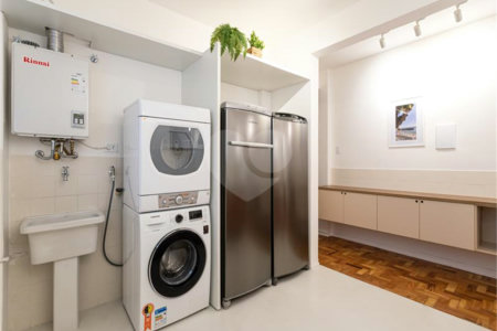Apartamento à venda com 5 quartos, sendo 1 suíte,  em Pinheiros, São Paulo, SP