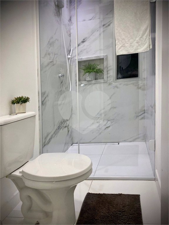 Apartamento 1 Dormitório à Venda na Rua Frei Caneca