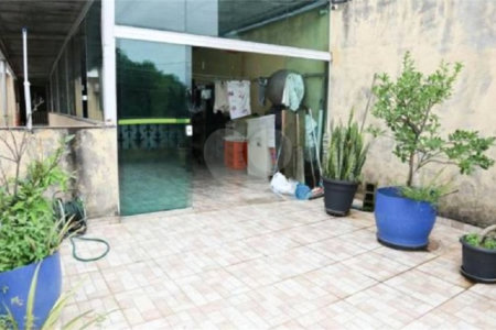 Casa à venda com 3 quartos, sendo 1 suíte,  em Vila Nova Carolina, São Paulo, SP