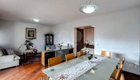 Apartamento à venda com 4 quartos, sendo 2 suítes,  em Vila Regente Feijó, São Paulo, SP