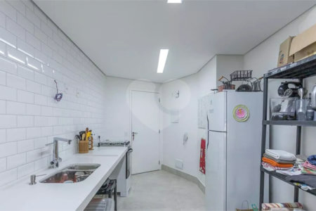 Apartamento à venda com 3 quartos, sendo 1 suíte, em Vila Anastácio, São Paulo, SP