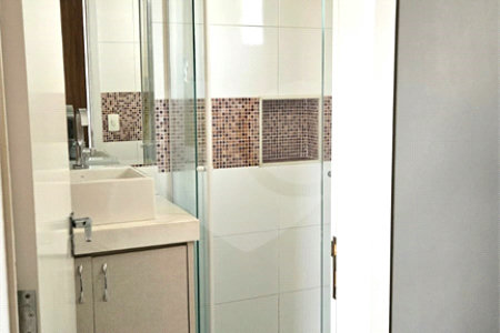 Apartamento à venda com 3 quartos, sendo 1 suíte, em Vila Paulo Silas, São Paulo, SP