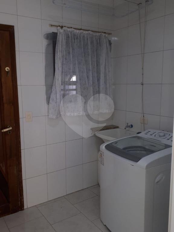 Sobrado à venda com 3 quartos, sendo 1 suíte,  em Tremembé, São Paulo, SP