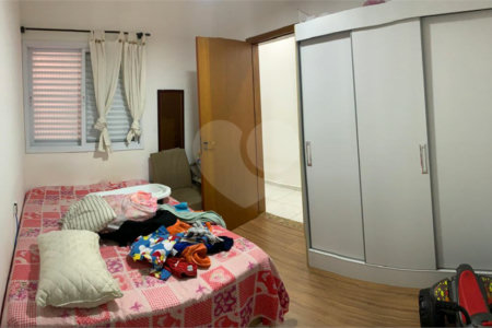 Sobrado à venda com 3 quartos, sendo 1 suíte,  em Mogi Moderno, Mogi das Cruzes, SP