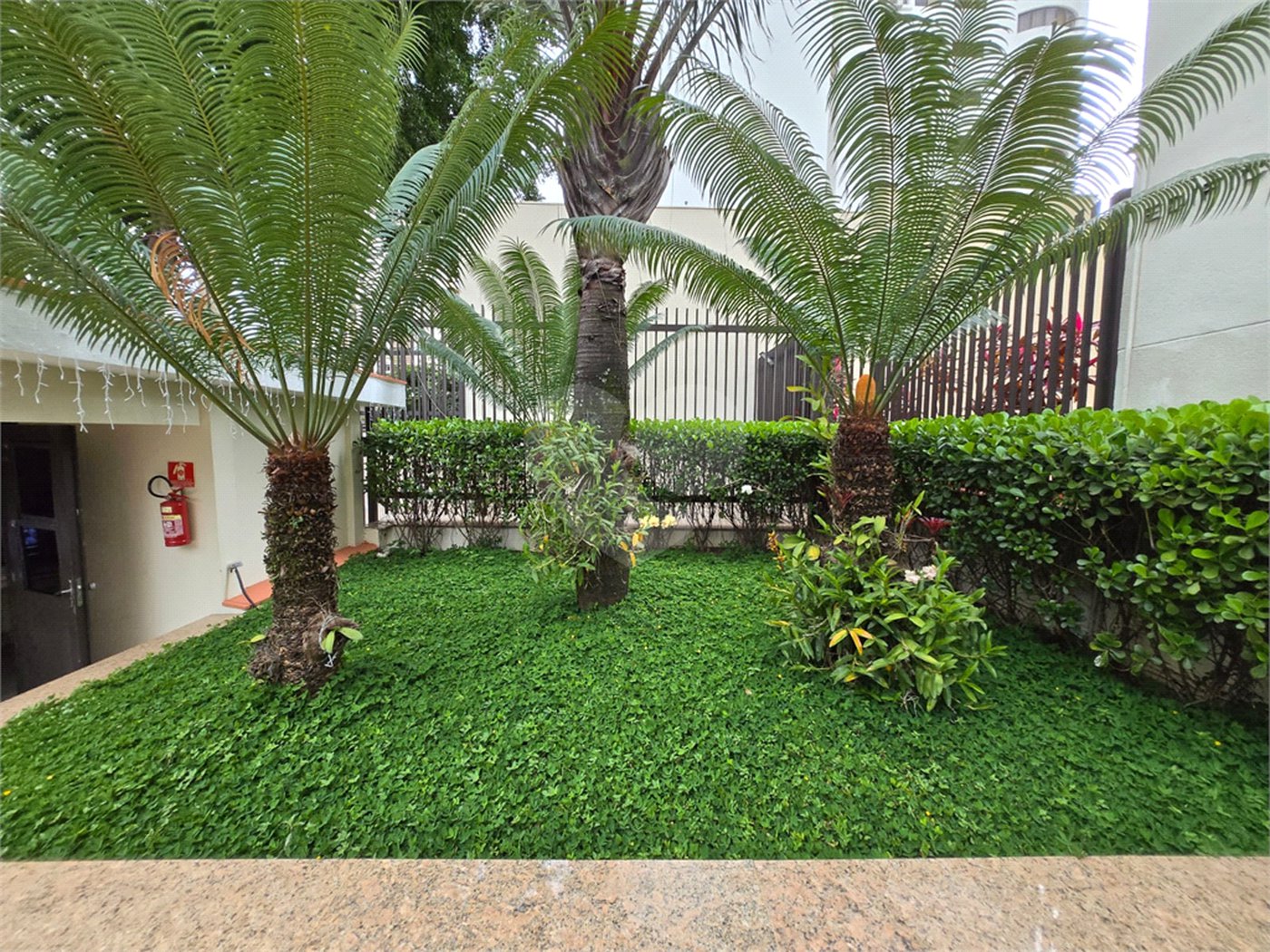 Apartamento à venda com 3 quartos, sendo 1 suíte,  em Indianópolis, São Paulo, SP