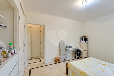 Apartamento à venda com 4 suítes em Jardim Marajoara, São Paulo, SP