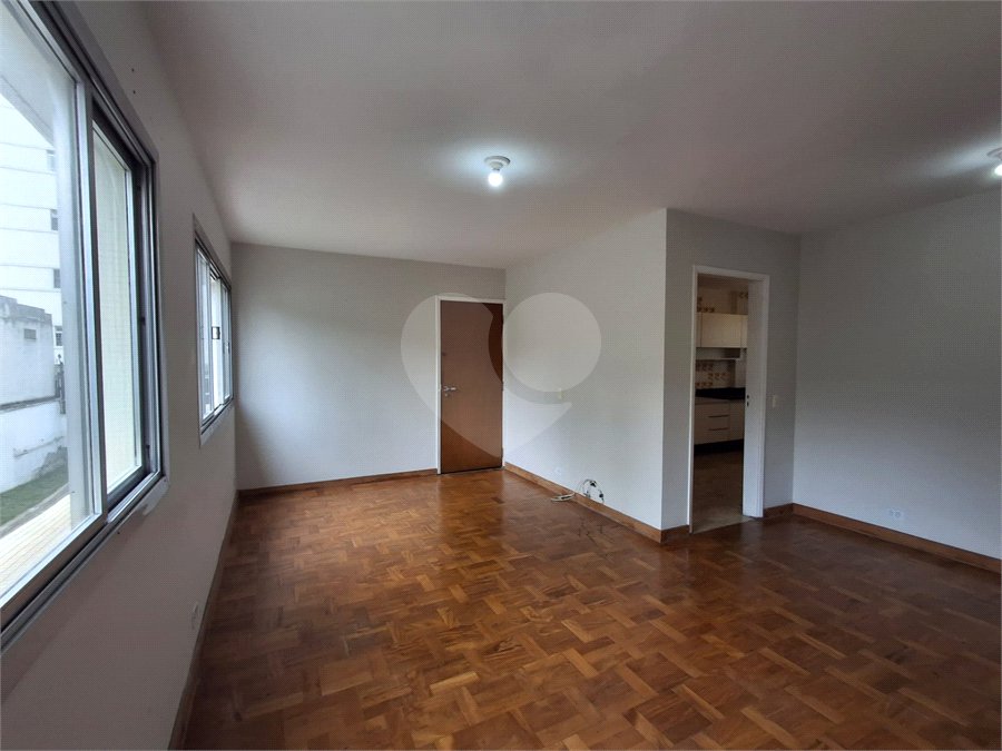 Apartamento à venda ou para alugar com 2 quartos, sendo 1 suíte,  em Indianópolis, São Paulo, SP