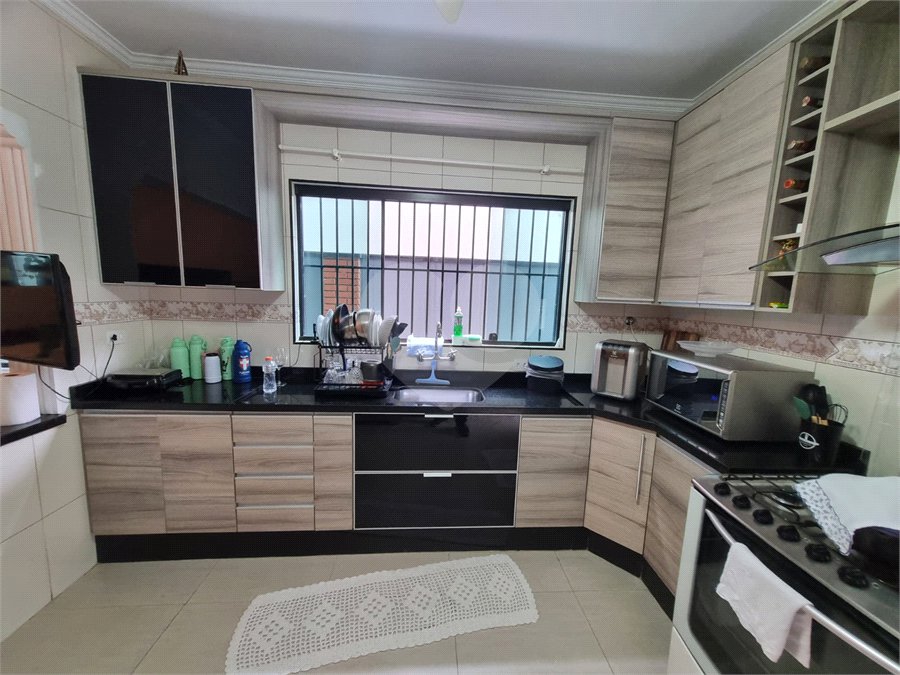 Sobrado à venda com 4 quartos, sendo 2 suítes, em Vila Barreto, São Paulo, SP
