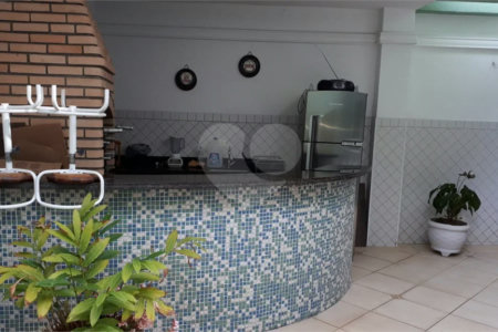 Sobrado à venda com 3 suítes em Água Fria, São Paulo, SP