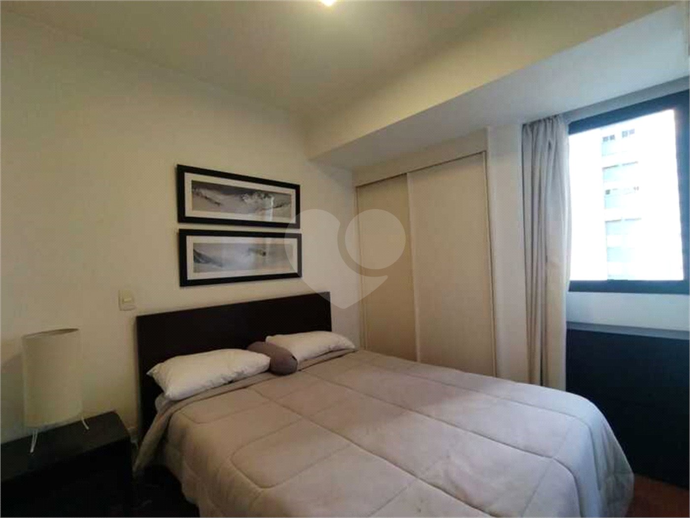 Flat à venda com 1 quarto em Moema, São Paulo, SP