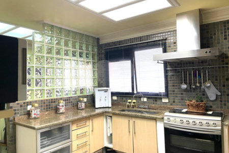 Apartamento à venda ou para alugar com 4 quartos, sendo 3 suítes, em Jardim Vitória Régia, São Paulo, SP
