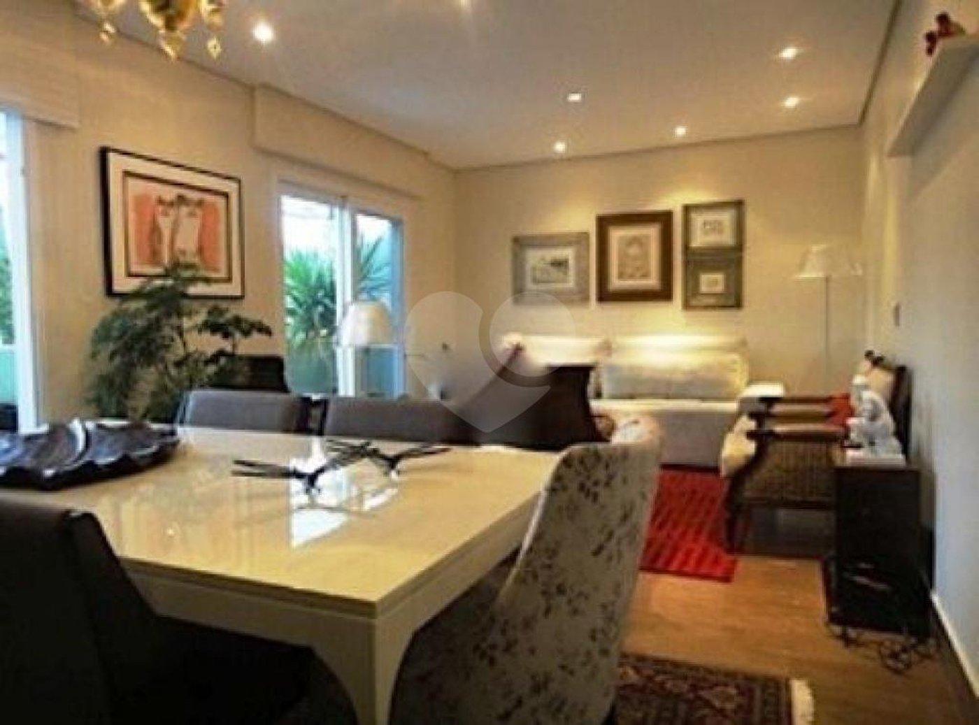 Casa à venda com 4 quartos, sendo 3 suítes, no condomínio Residencial Jardim Itatinga, São Paulo - SP