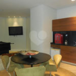 Casa à venda ou para alugar com 4 suítes no condomínio Villa Imperial, São Paulo - SP