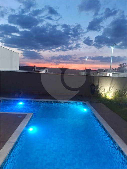 Casa à venda com 4 quartos, sendo 3 suítes, em Condomínio Terras de Santa Cruz, Bragança Paulista, SP