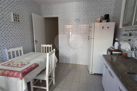 Sobrado à venda com 2 quartos em Campo Belo, São Paulo, SP