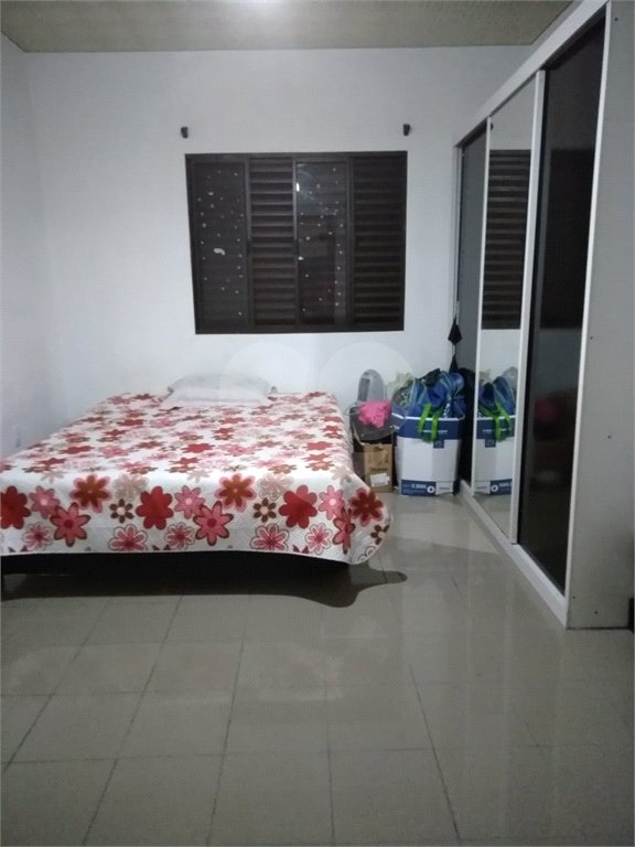 Sobrado à venda com 3 quartos, sendo 1 suíte, em Chora Menino, São Paulo, SP