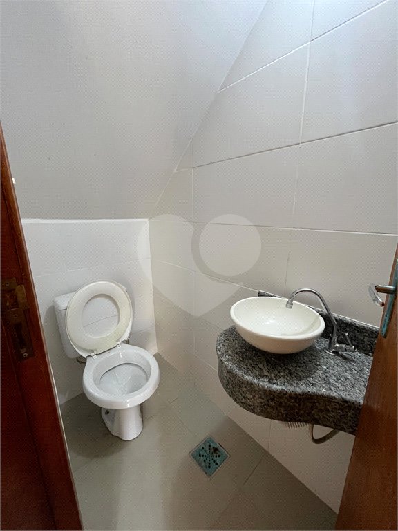 Casa à venda com 4 quartos, sendo 1 suíte, no condomínio Imperial Santa Cruz, Rio de Janeiro - RJ