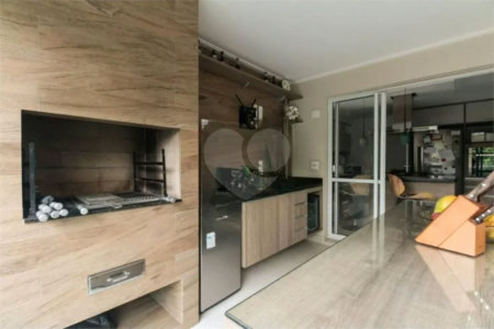 Apartamento na Mooca com 204m² amplo à venda 3 quartos, sendo 3 suítes, e 4 vagas