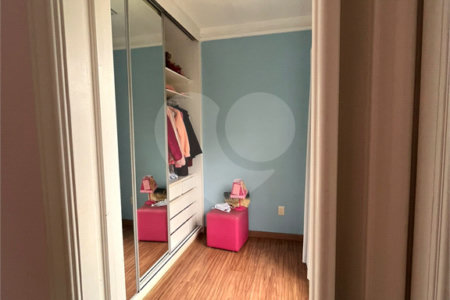 Casa à venda com 5 quartos, sendo 4 suítes,  no condomínio Terras de Santa Clara, Jacareí - SP