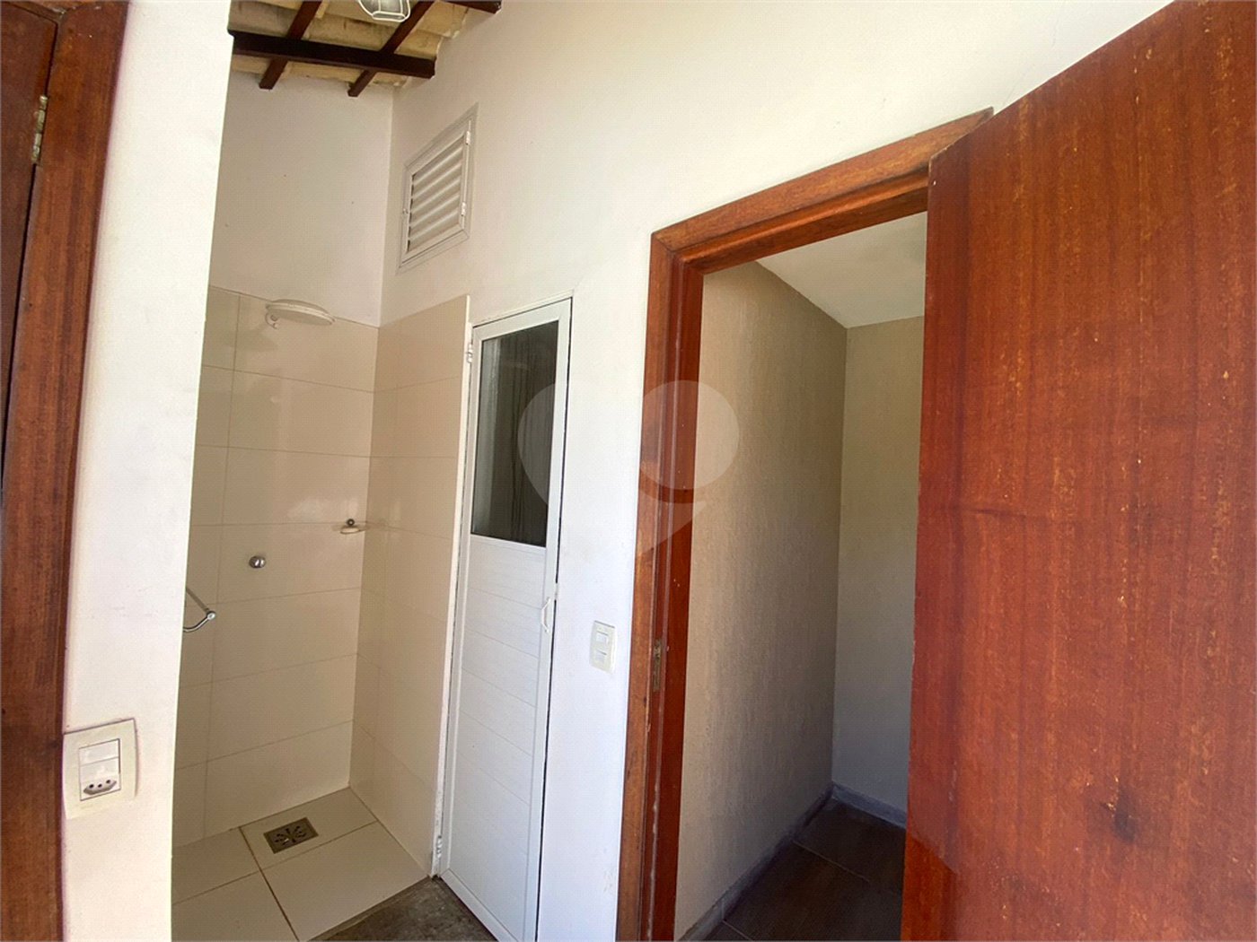 Casa à venda com 3 quartos, sendo 2 suítes, em Rasa, Armação dos Búzios, RJ