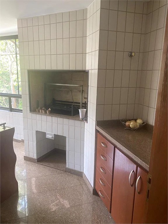 Apartamento à venda com 3 suítes em Jardim Londrina, São Paulo, SP