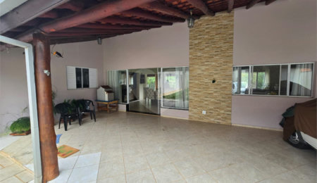 Chácara à venda com 3 quartos, sendo 1 suíte,  em Cercadinho, Alambari, SP
