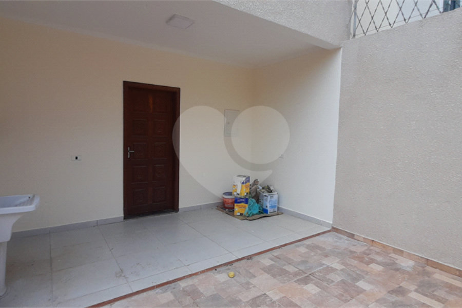Sobrado à venda com 3 quartos, sendo 1 suíte, em Laranjeiras, Caieiras, SP
