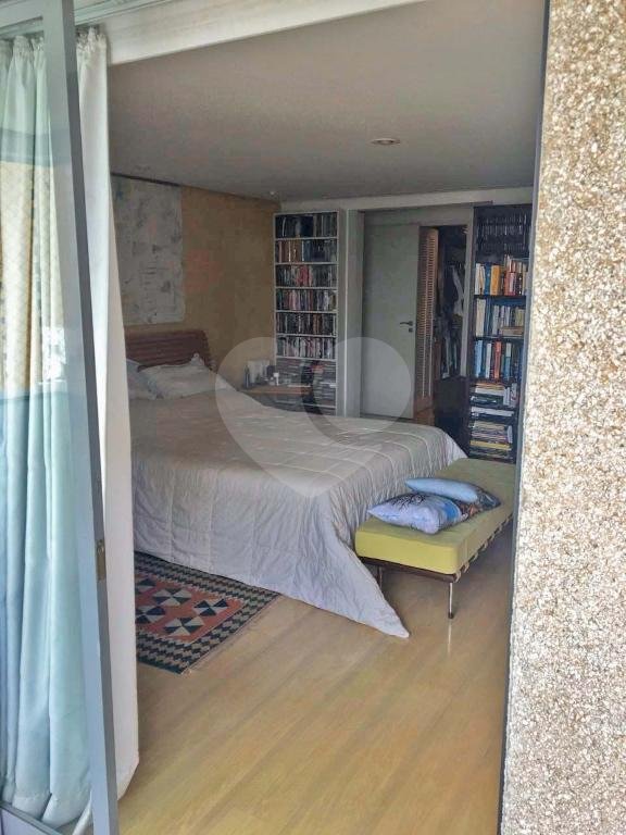 Apartamento para alugar com 4 quartos, sendo 3 suítes, em Jardim Londrina, São Paulo, SP