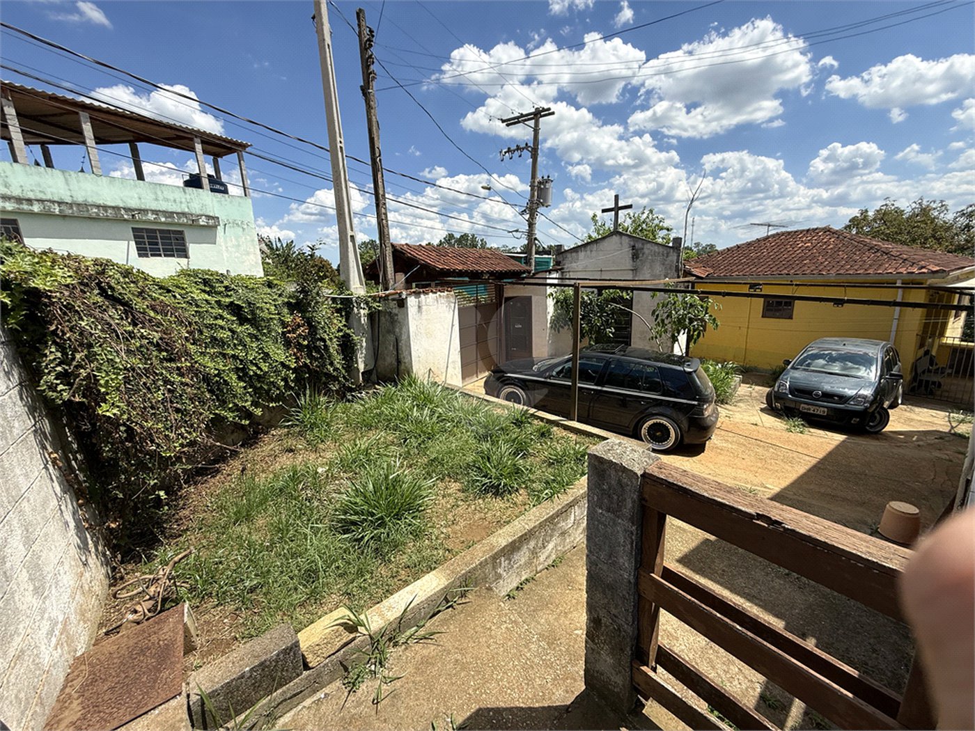 Chácara à venda com 3 quartos em Parque das Varinhas, Mogi das Cruzes, SP