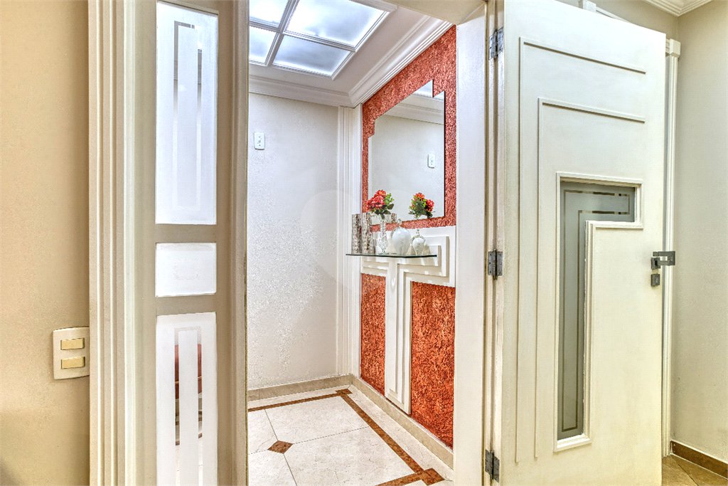 Apartamento à venda com 4 quartos, sendo 3 suítes, em Alto da Boa Vista, São Paulo, SP