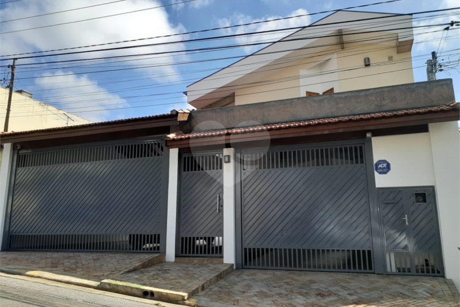Sobrado à venda com 4 quartos, sendo 2 suítes,  em Tremembé, São Paulo, SP