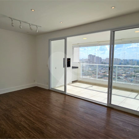 Apartamento à venda ou para alugar com 3 quartos, sendo 2 suítes, em Vila Anastácio, São Paulo, SP
