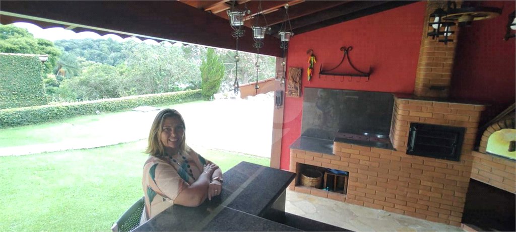 Chácara à venda com 5 quartos, sendo 2 suítes, no Centro, Piracaia, SP