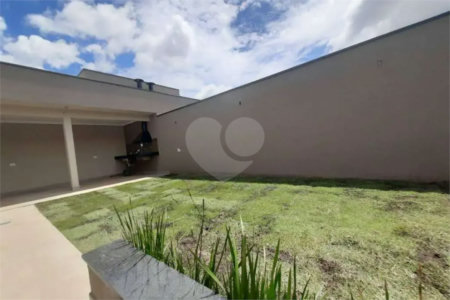 Casa Térrea à venda com 3 suítes em Jardim do Lago, Atibaia, SP