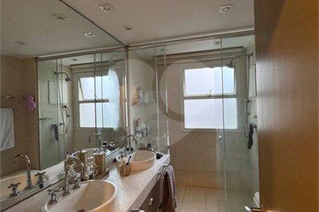 Apartamento à venda com 3 suítes em Vila Andrade, São Paulo, SP