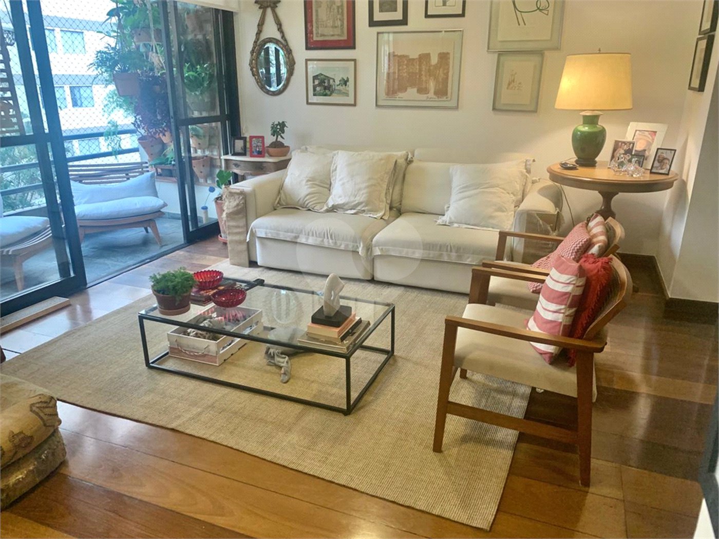 Apartamento à venda com 2 quartos, sendo 1 suíte,  em Real Parque, São Paulo, SP