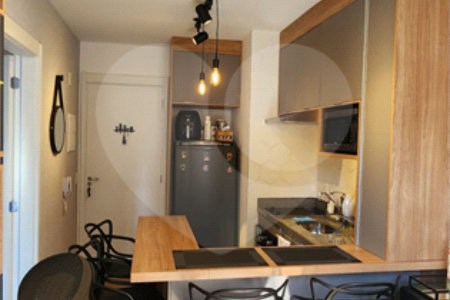 Apartamento à venda ou para alugar com 1 suíte em República, São Paulo, SP