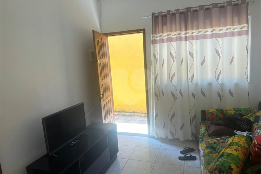 Casa à venda com 1 quarto em Tupi, Praia Grande, SP