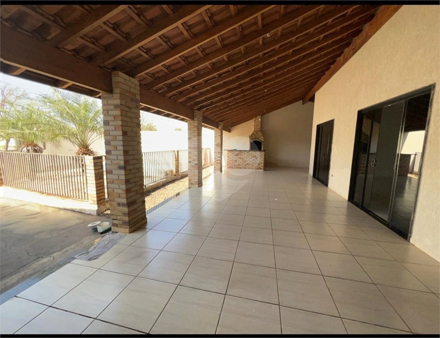 Casa à venda com 3 quartos, sendo 1 suíte, em Ipê, Três Lagoas, MS